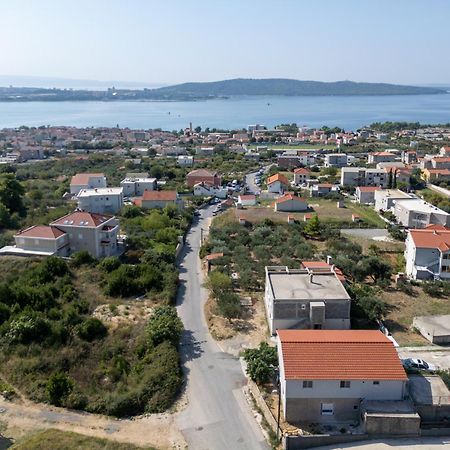 Casa Felice Apartments-Holiday Home Каштела Экстерьер фото
