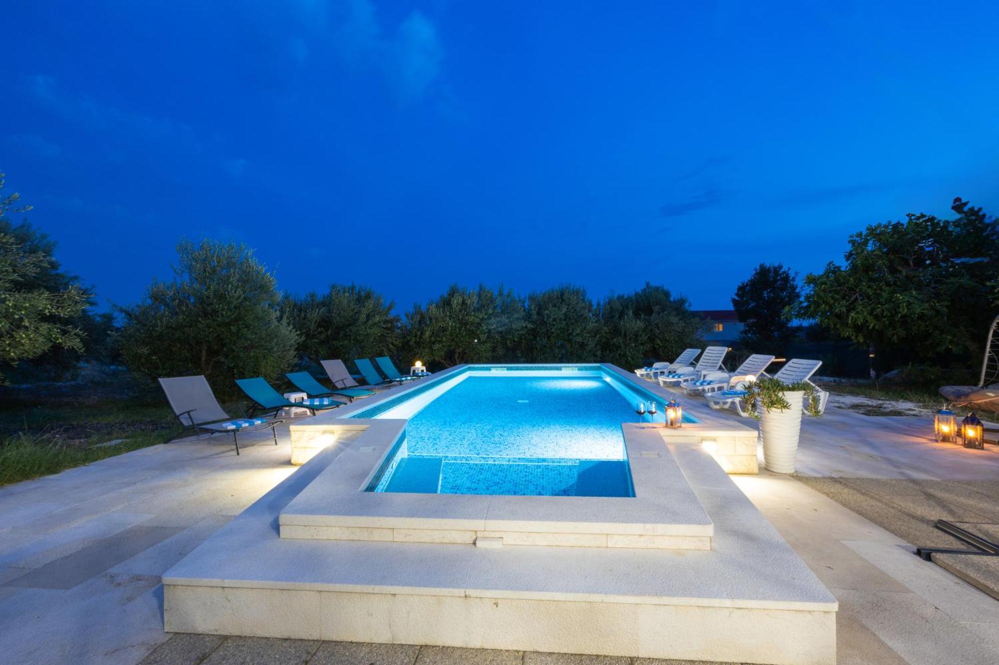 Casa Felice Apartments-Holiday Home Каштела Экстерьер фото