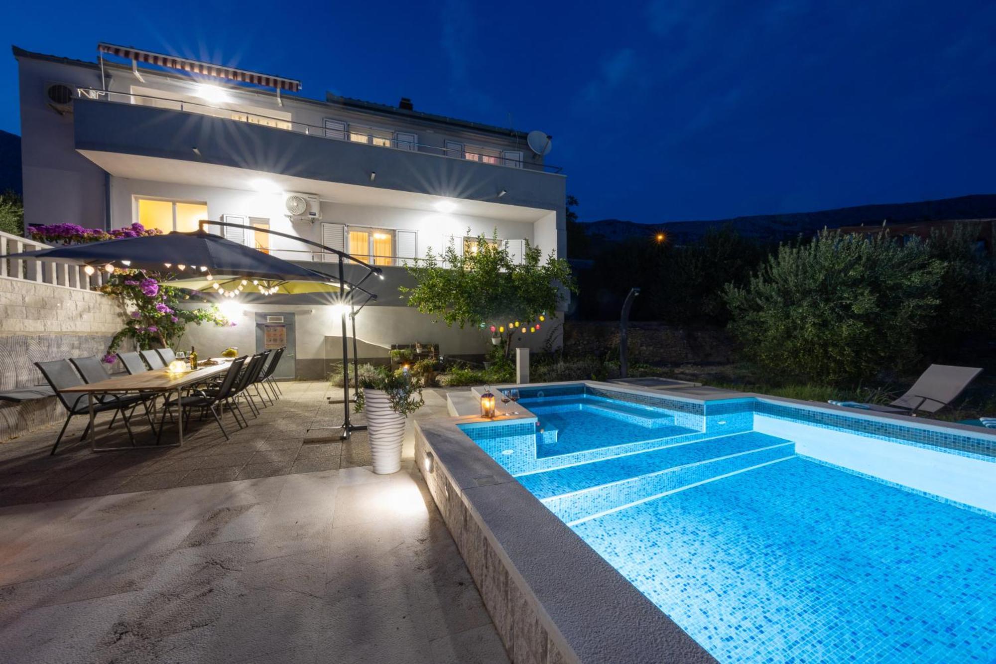 Casa Felice Apartments-Holiday Home Каштела Экстерьер фото