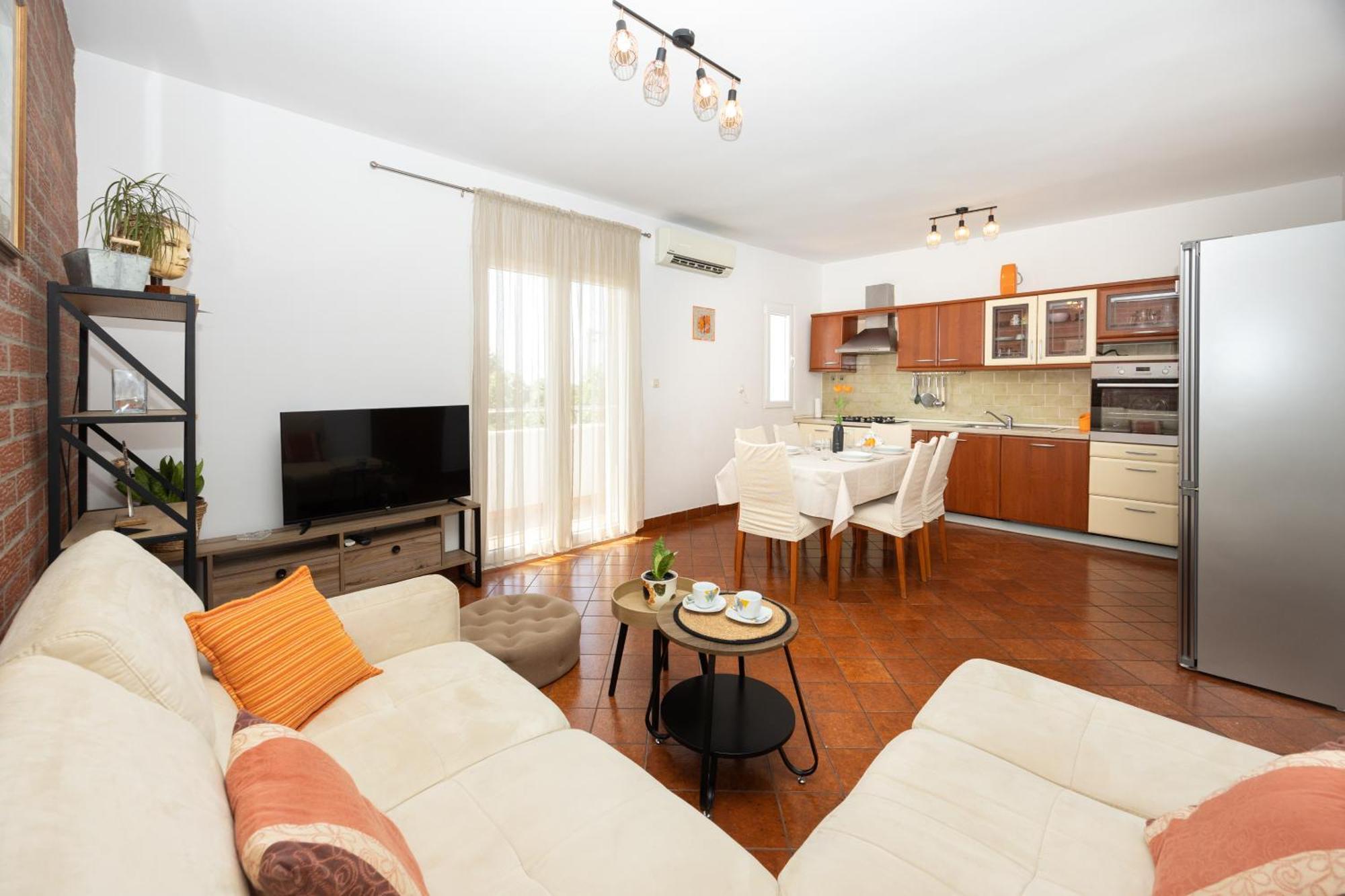 Casa Felice Apartments-Holiday Home Каштела Экстерьер фото