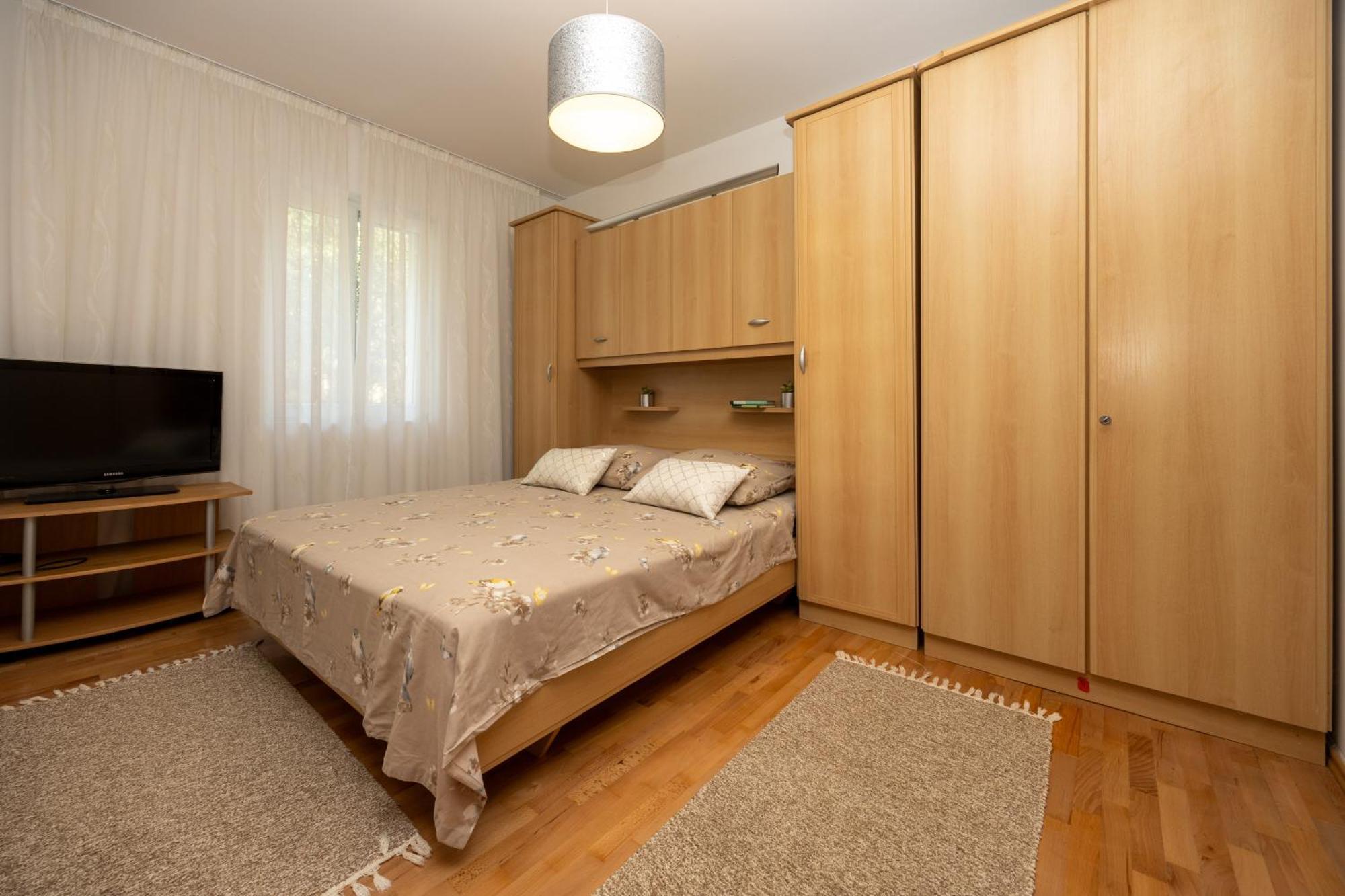 Casa Felice Apartments-Holiday Home Каштела Экстерьер фото