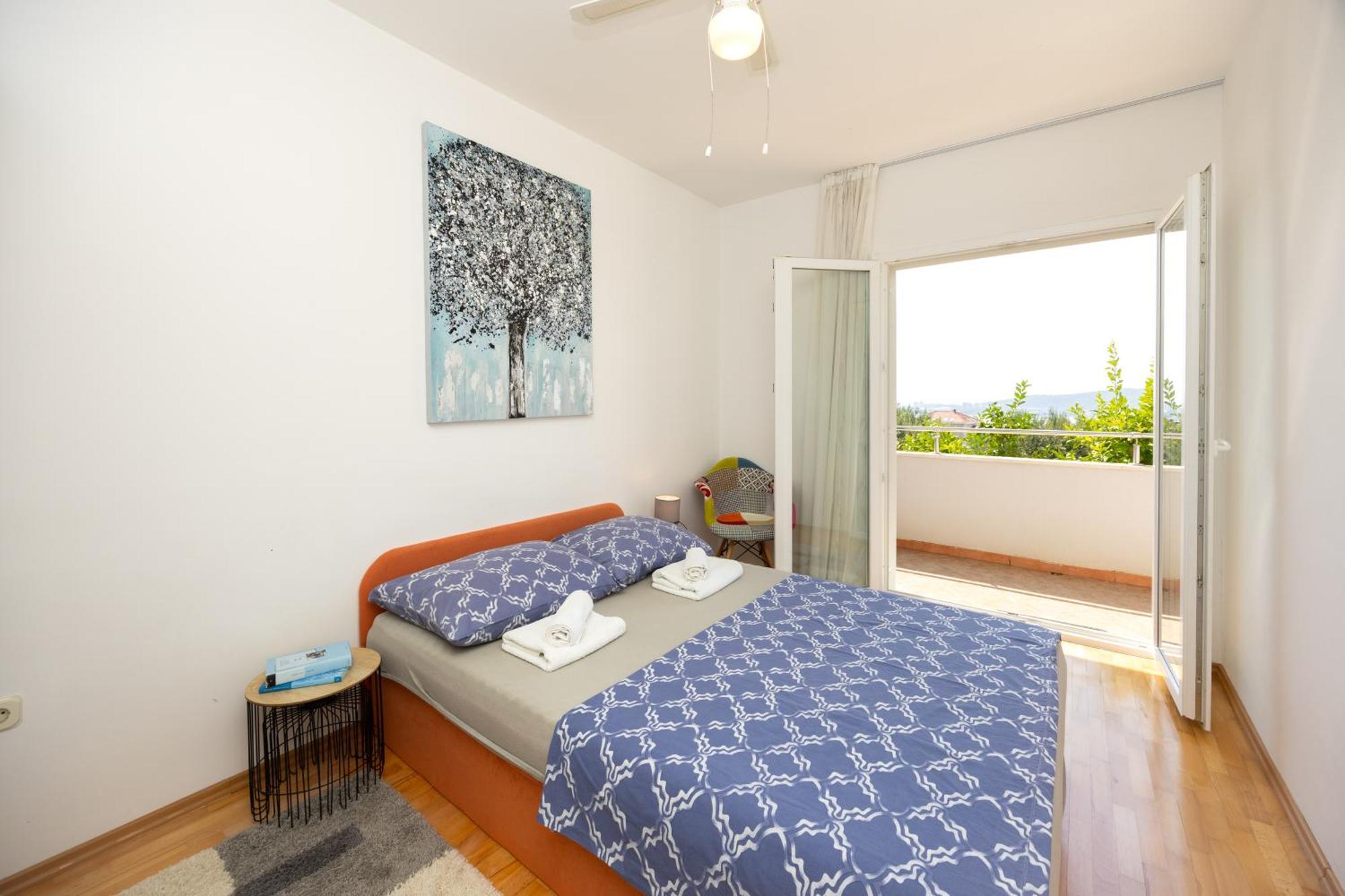 Casa Felice Apartments-Holiday Home Каштела Экстерьер фото