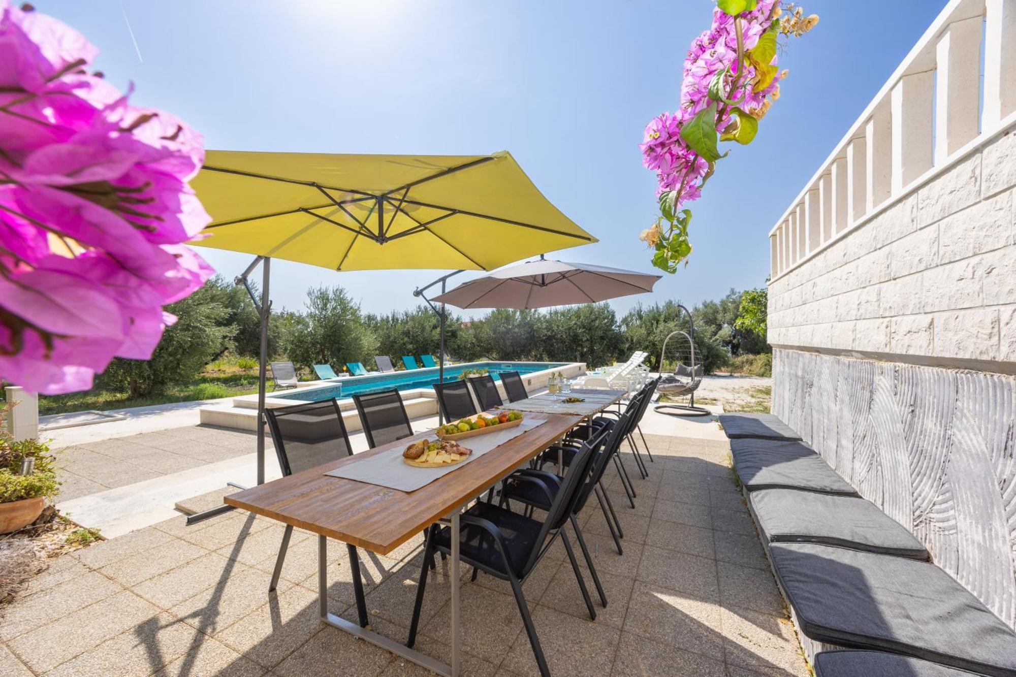 Casa Felice Apartments-Holiday Home Каштела Экстерьер фото
