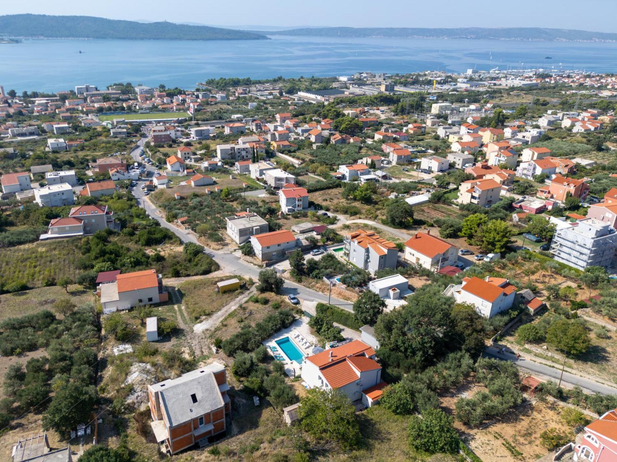 Casa Felice Apartments-Holiday Home Каштела Экстерьер фото